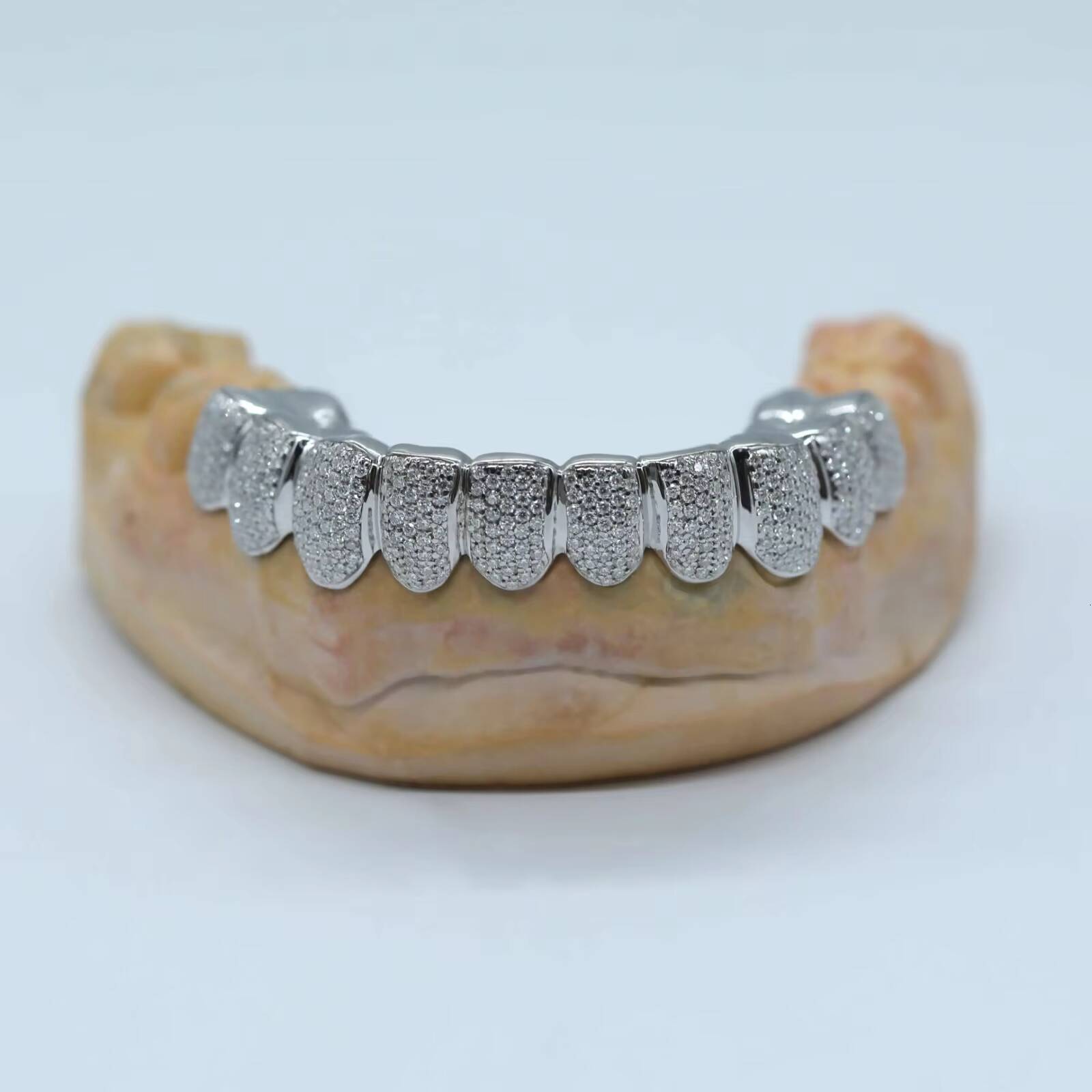 Handmade 925 Silver Fine Grillz Hip Hop Iced Out Moissanite Diamond Teeth Decoration Bling Out Bright Shine Teeth