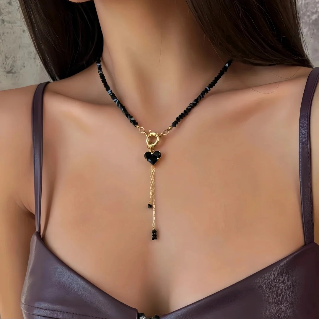 Fashion Vintage Black Geometric Crystal Chain Zircon crystal Heart-shaped Pendant Necklace For Women Female Boho Jewelry Neelry 260124