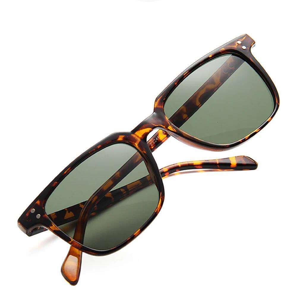 VIVIBEE 2025 Trending Small Men Square Sunglasse Retro Black Women Fashion Mirror Glasses Vintage 70s Summer Shades Y260207