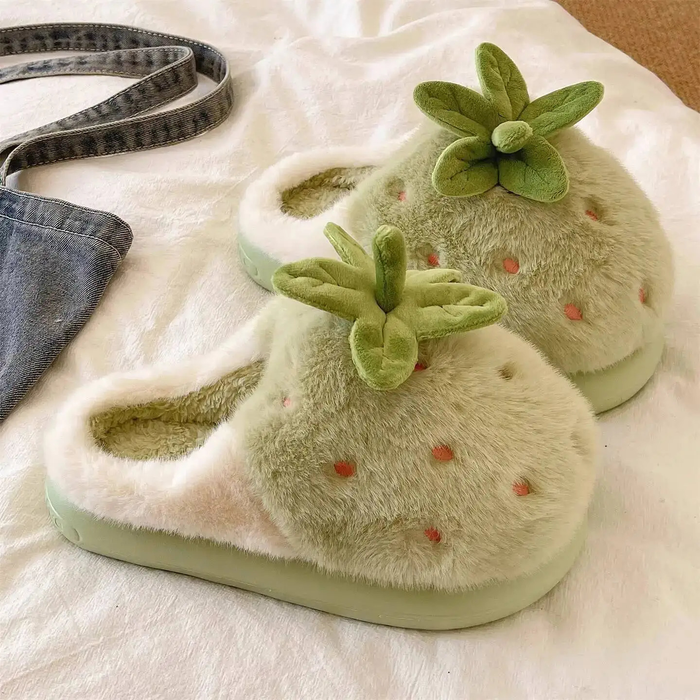 Winter Womens Furry Cotton Home Slippers Cute Strawberry n Warm Thick Soled Anti Slip Indoor Household Outdoor Wearable 260208
