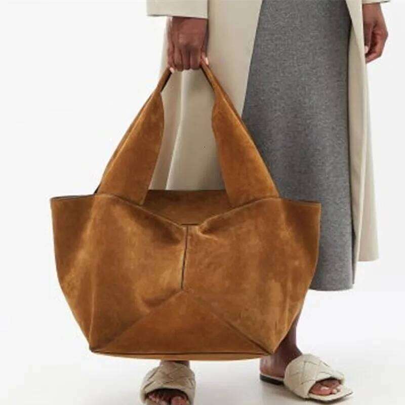 2025 Luxury Designer Suede Bucket Women's Shoulder Large Capacity Handbag Fashion Casual Versatile Tote Bag For Women C260207