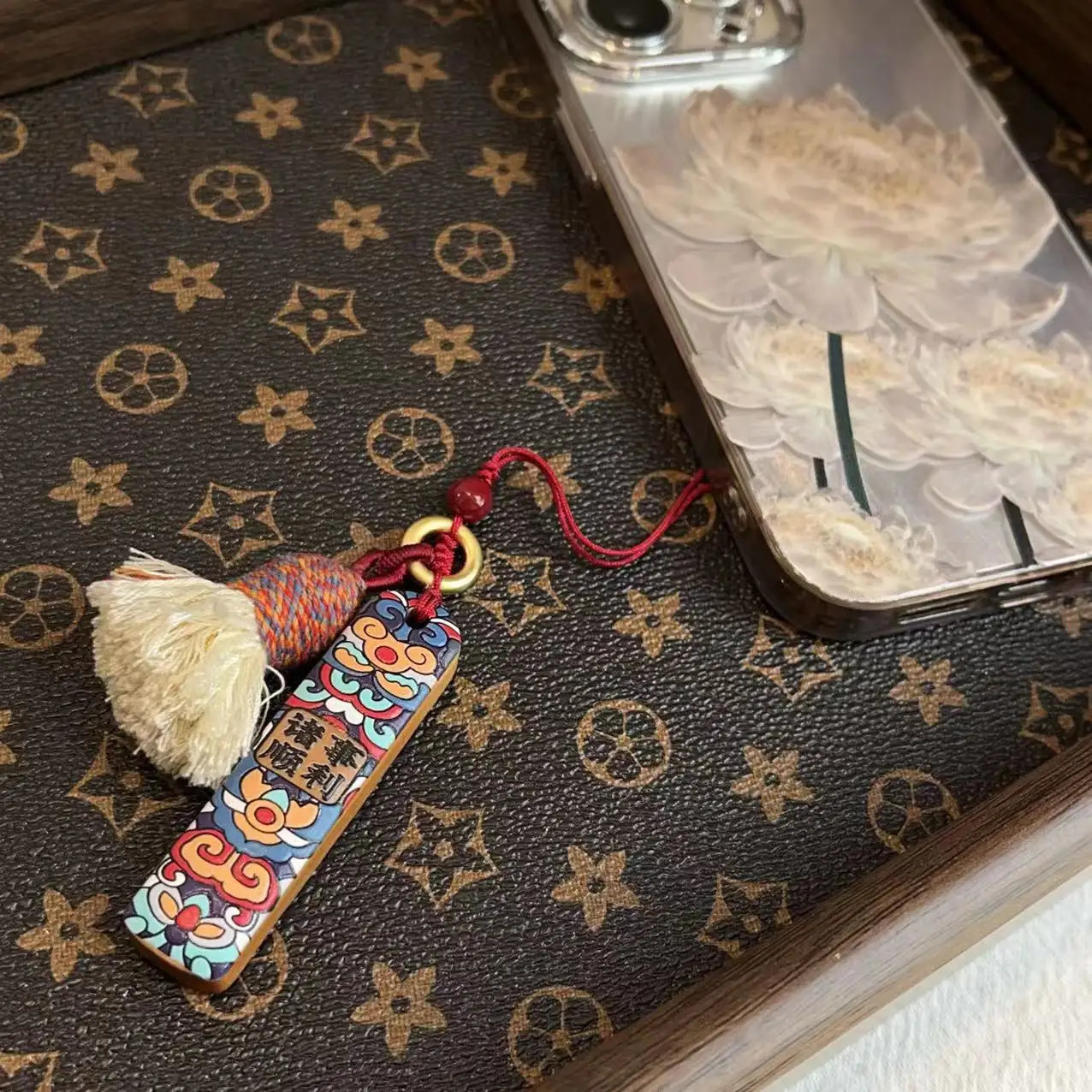 Sandalwood Things Smooth Mobile Phone Pendant Small Hand-made Good-looking Mens and Womens Cultural Play Accessories Pendant 260107