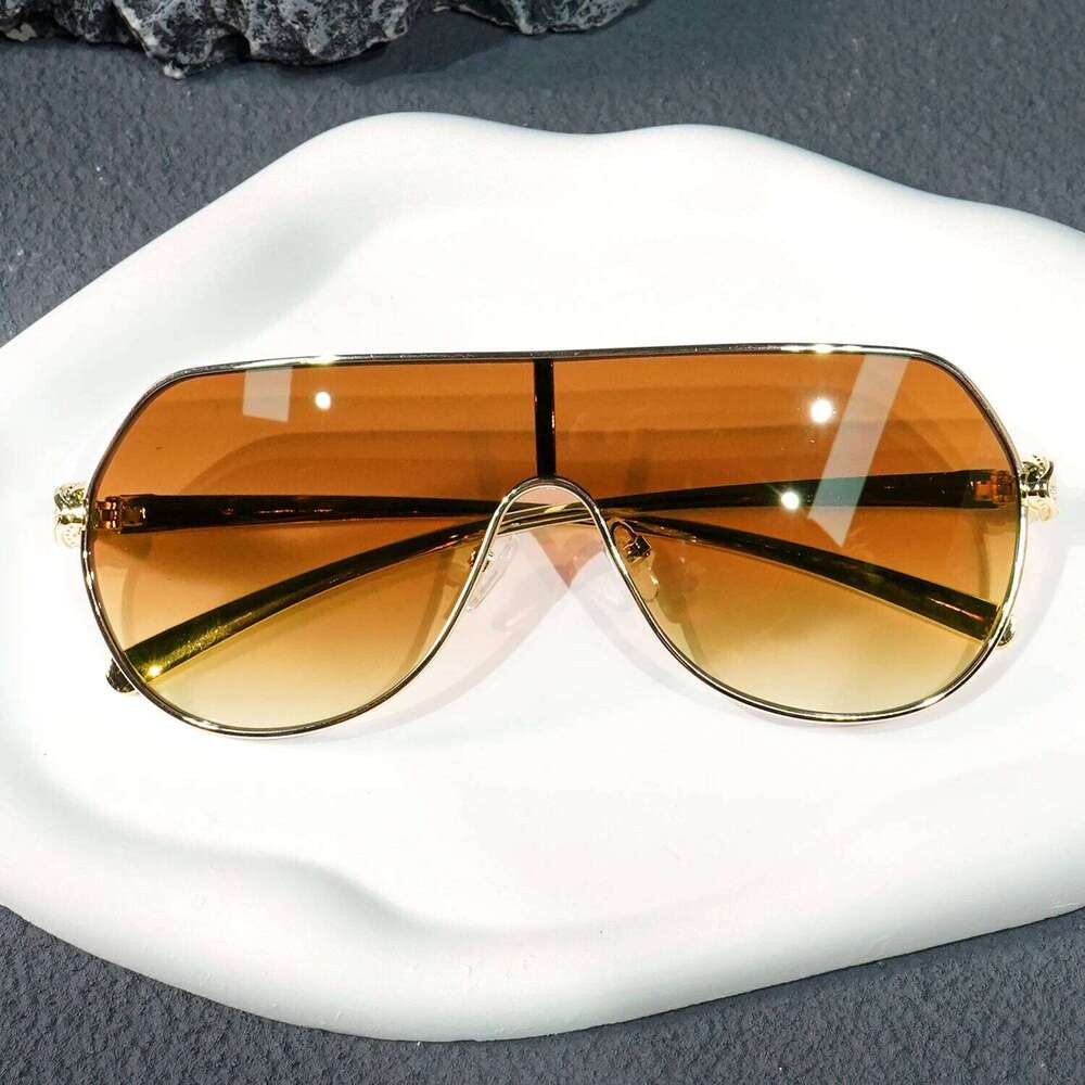 Summer Must Haves SunGlasses, Protection Men Women, Perfect for,, Cruise, Stylish and Functional for Daily Wear Y260207