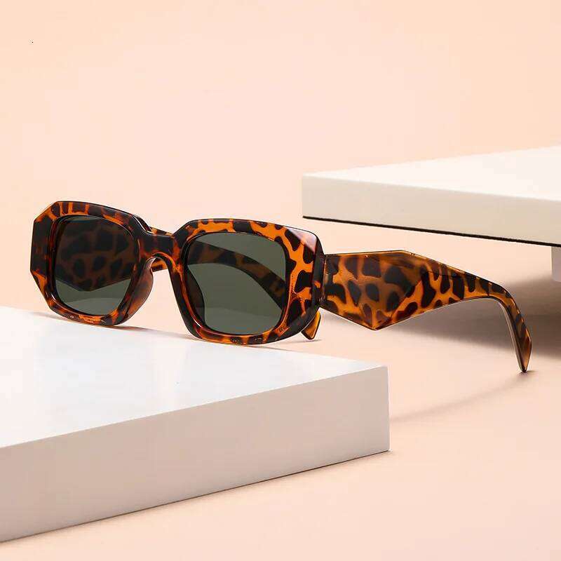 New Luxury Sunglasses for Women and Men Designer Famous Brand Glasses Square Stylish Trend Eyewear UV400 Y260207