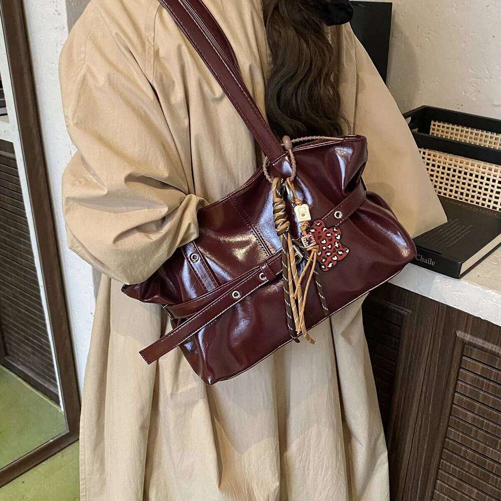 Korean-Style Casual Waxed Leather Large-Capacity Tote Bag, Fashionable Shoulder for Women, Simple and Versatile Underarm Bag C260207
