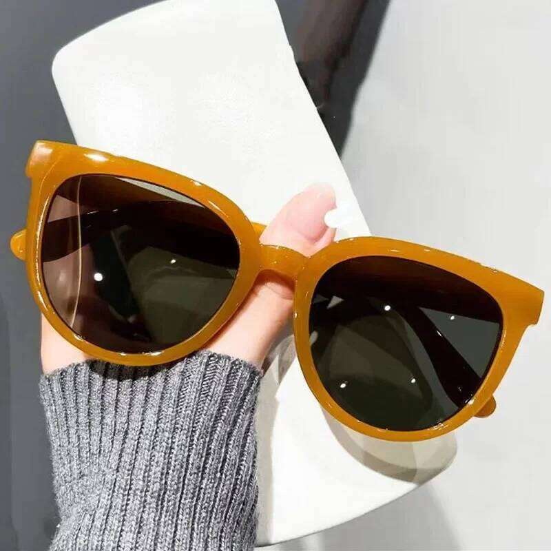 New Small Frame Circular Shape Sunglasses Women's Brand Designer Fashion Sun Glasses Women Travel Eyewear UV400 Oculos De Sol Y260207