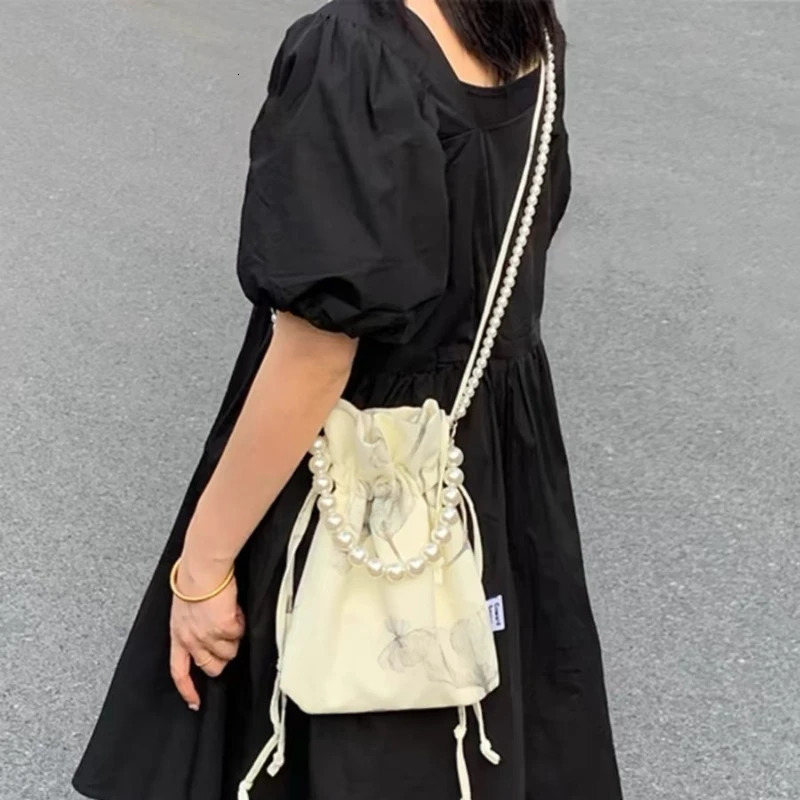 Women Mini Cellphone Bag Sweet Kawaii Drawstring Pleated Shoulder Bags Y2k Chinese Style Print Pearl Chain Handbags Crossbody 260208