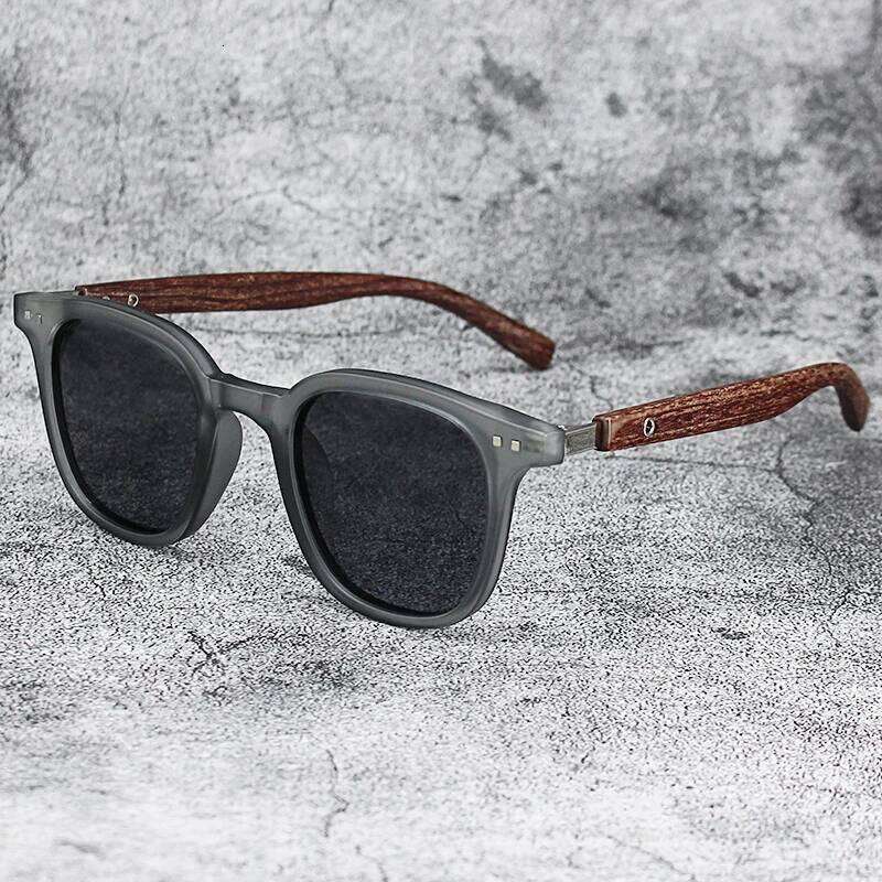 New Arrival Men Vintage Wooden Frame Sunglasses Classic Brand Sun Glasses Coating Lens Driving Eyewear for Men/women Y260207