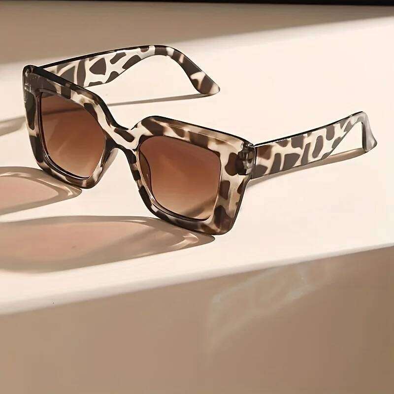 Leopard Retro Oversized Fashion Women Chic Large Frame Glasses Perfect For Vacation Beach & Travel Y260207