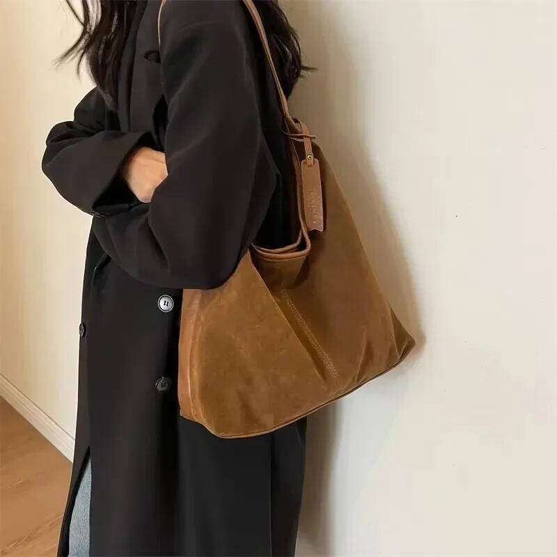 Retro Suede Frosted Tote Autumn and Winter New Versatile Work Commuting Shoulder Bag Women's Bags Handbags C260207