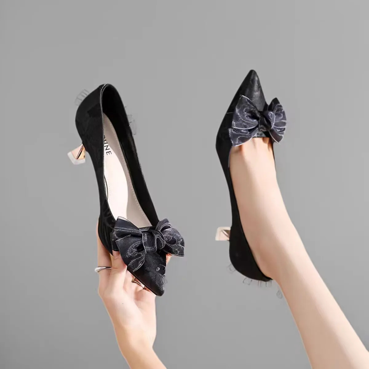 French highheeled womens 2025 autumn Chinese thinheeled pink nontiring bridesmaid shoes single 260208