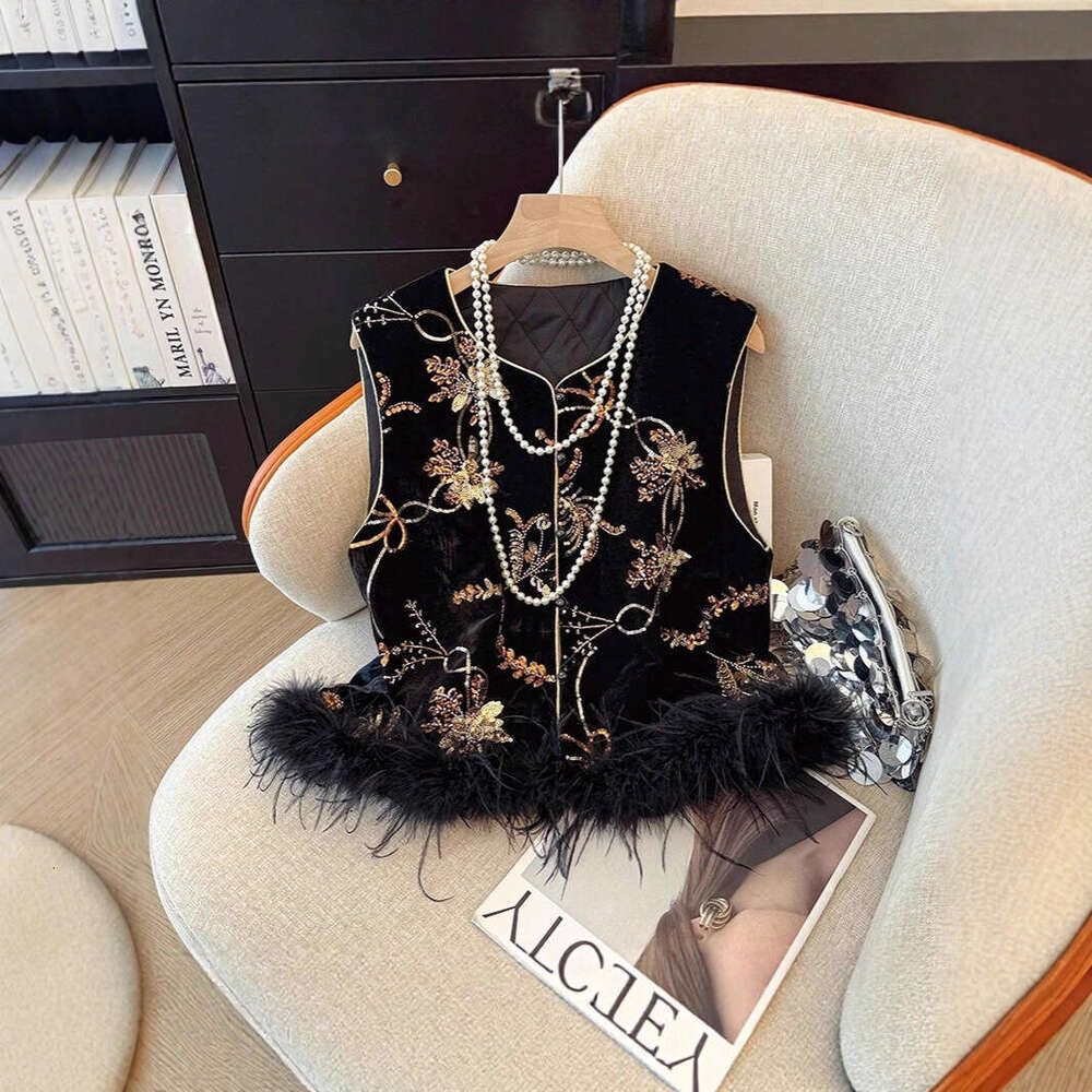 High-Quality Chinese Style Ostrich Feather Embroidered Jacket Women Autumn Sleeveless Retro Vest Top For Women Luanyun