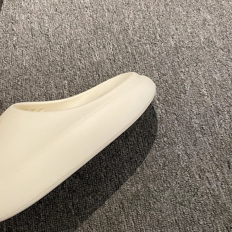 Cute EVA Cloud Comfort Slippers Unisex Summer Slides AntiSlip OdorProof Thick Sole Sandals for HomeBeach 260208