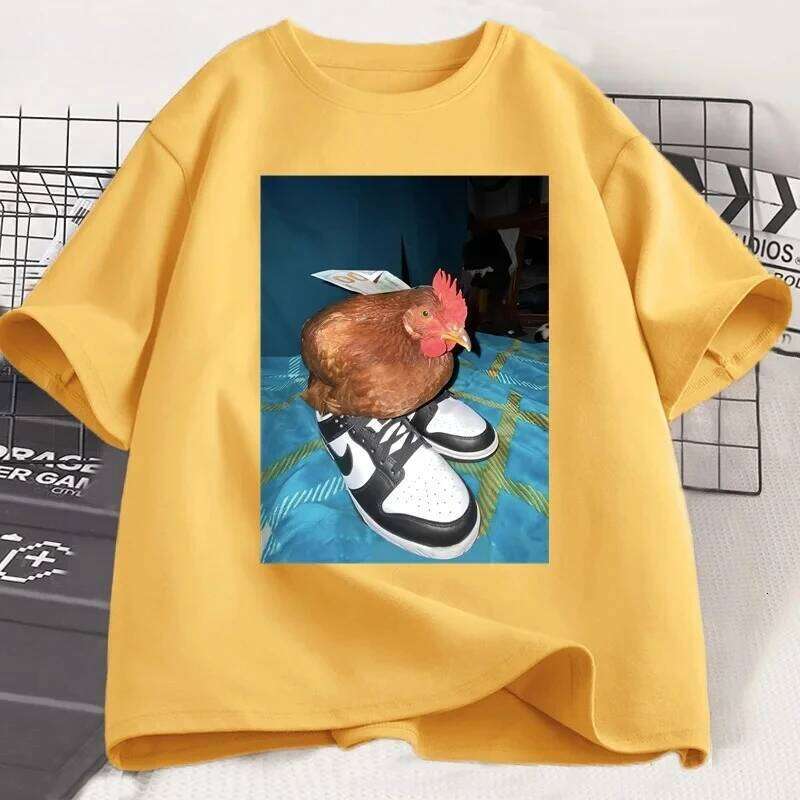 Dripped Out T Shirt Men Women Chicken with Shoes Printed T-shirt Harajuku Trendy Short Sleeve Tees Streetwear C260207