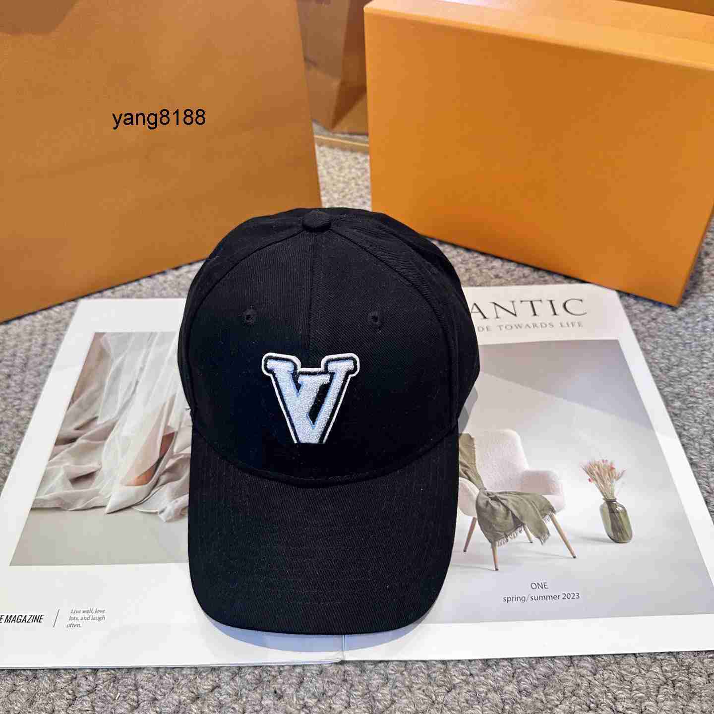 Louise Lousi lvness louisities Lvtity designer cap women Embroidered letter baseball hat Male and female duckbill caps Classic casual sun shading simple versa GEGJ