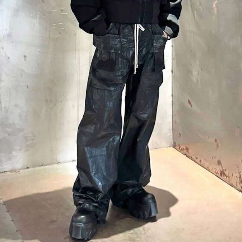 HKSH American High Street RO Brushed Wax Leather Coated Multi-Pocket Double Ring Cargo Pants Men Trend Wide-Leg Overalls HK18468