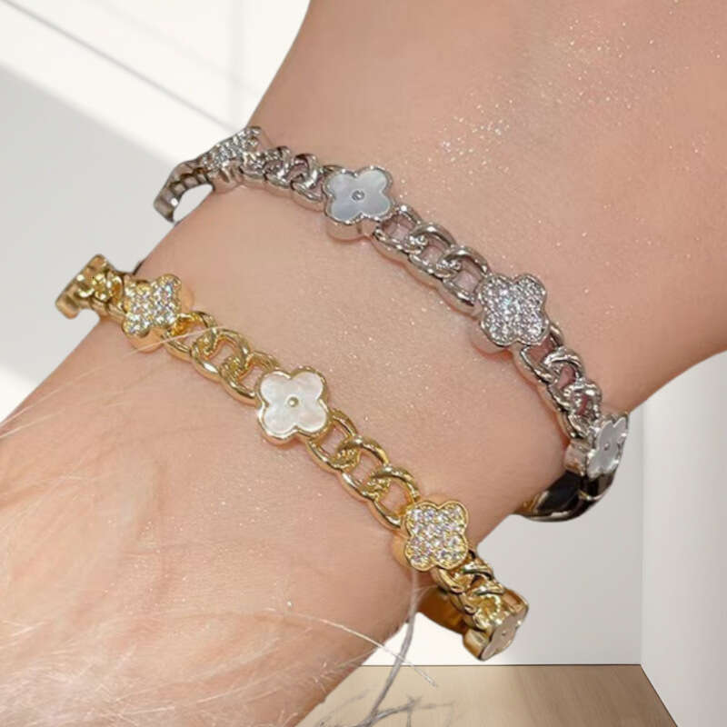 High-end 18K Gold Plated Copper Flower Zircon Light Luxury Fashion Celebrity Temperament Bracelet Exquisite Versatile Women's Jewelry Niche desig