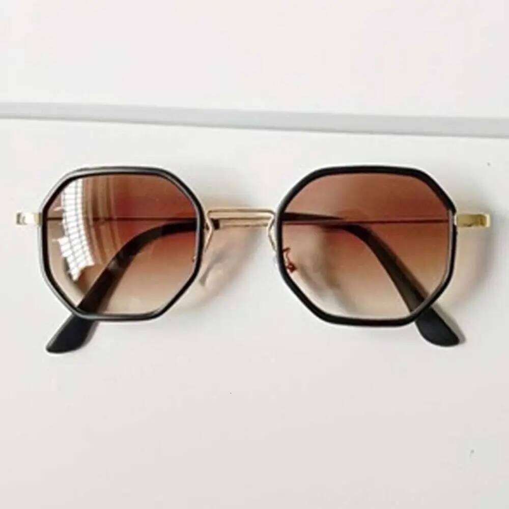 New Fashion Polygonal Retro Outdoor Windproof Sunglasses Metal Lightweight Small Frame Eyewear Y260207