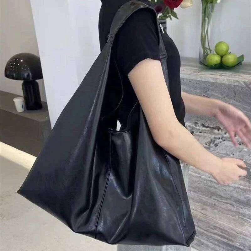 High Appearance Fashionable Tote Bag, Solid Color And Large Capacity French Style Bag For Celebrities, Waterproof Underarm B C260207