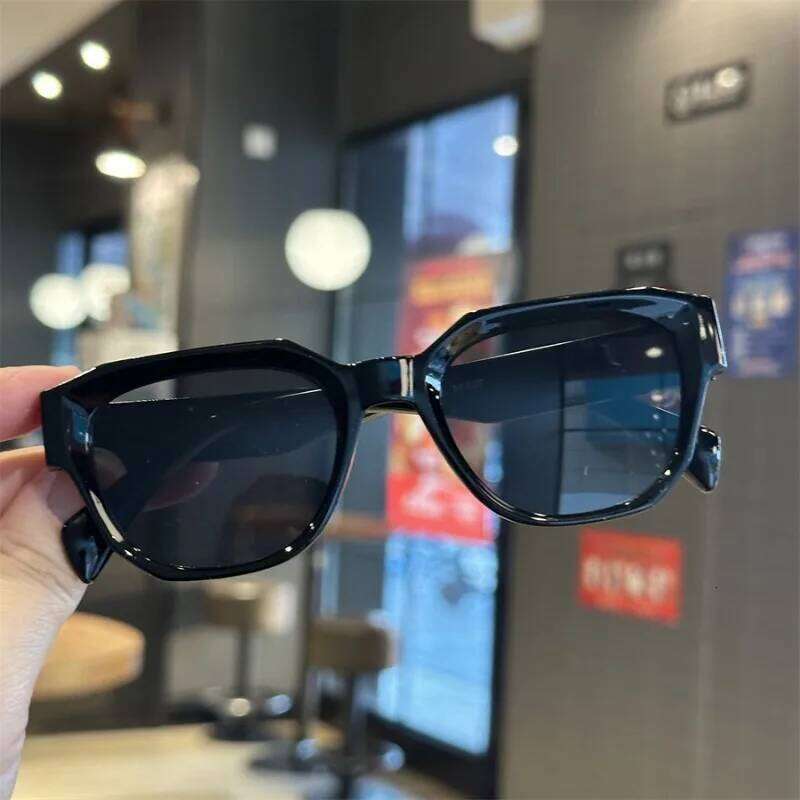 Kids Classic Outdoor Protection Sunglasses Boys Girls Colors Protect Eyes Baby UV400 Sun Glasses Children Eyewears Y260207