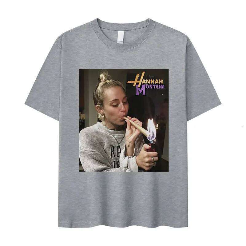 Miley Cyrus Funny Smoking T Shirt Hannah Montana Aesthetic Vintage T-shirt Men Women Summer Oversized Cotton Tshirt Tops Clothes C260207