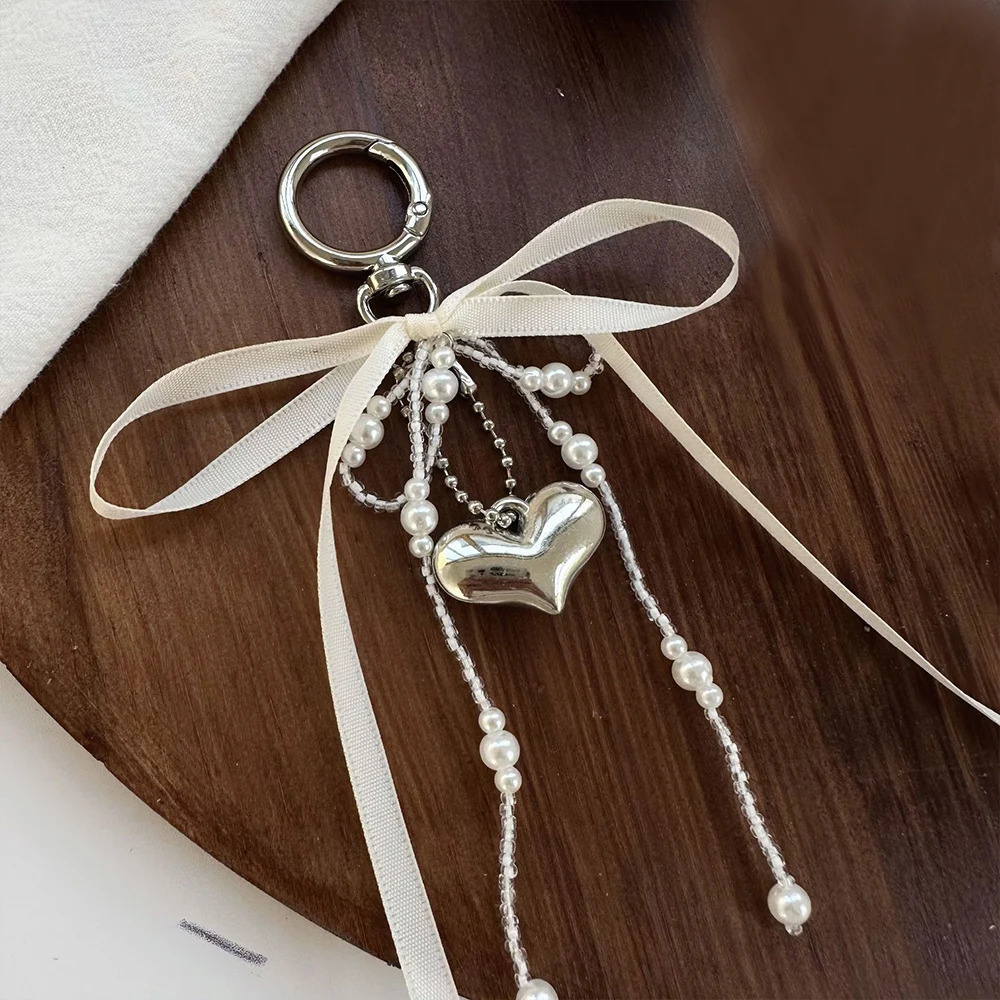 Y2k Beaded Key Chain White Pearl Bow Keychain Decoration For Bags Phones Korean Ribbon Key Ring Fashion Bag Hanging Accessories 260107
