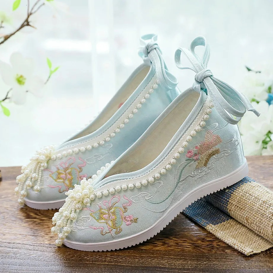 2026 Womens White Blue Pink Floral Hanfu Shoes Chinese Style Pearls Tassel Mary Jane Flat Summer Casual Daily Footwear Q293 260208