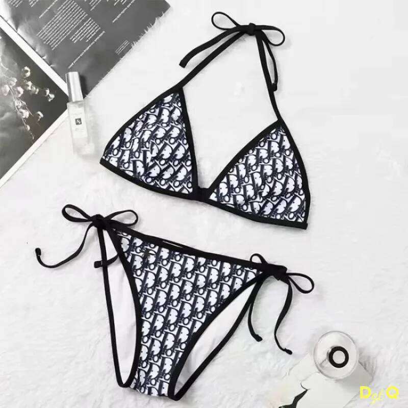 Sexy Fashion Low-Waist Bikini Swimsuit Women's Separate Swimwear Checks Deep V Back Triangle Cross Three-Point Style Bikinis Set C260207