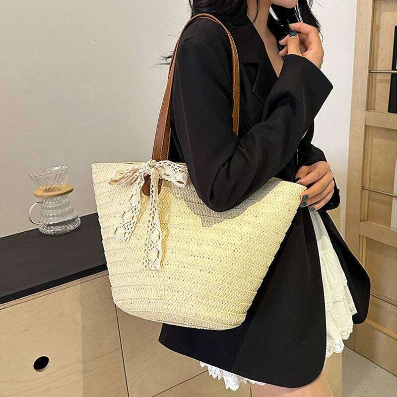 2025 Beach Vacation Leisure Handheld Shopping Straw Woven Bag Lace Decoration Hawaii Summer Hot Sale C260207