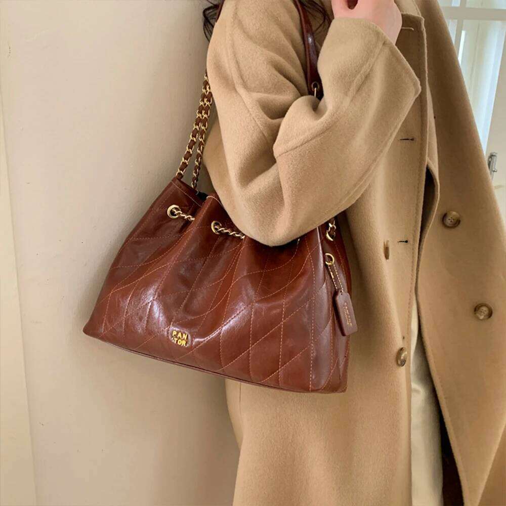 Great-Looking Chain Armpit for Women, New Autumn and Winter Light Luxury Niche Single Shoulder Bag C260207