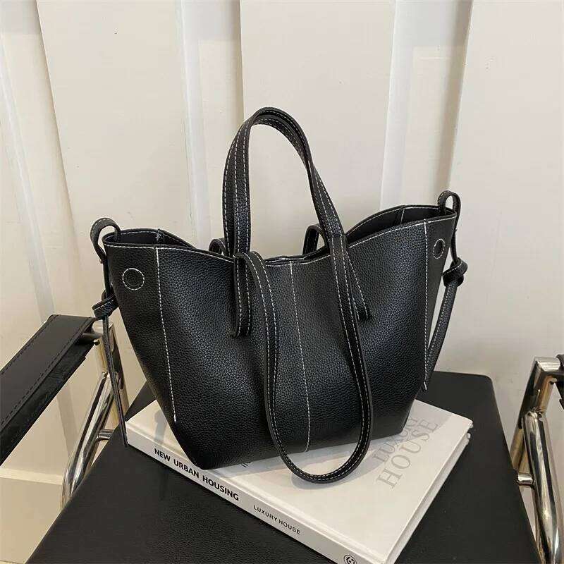 Stylish Casual Tote Large Capacity PU Leather Handbag Women Wing Bag, Fashionable Woman Bags, Commuting Armpit Shoulder Bag C260207