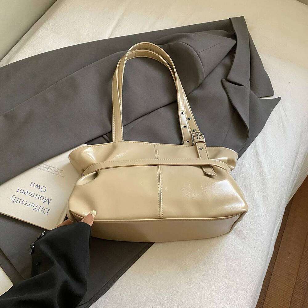 Korean-Style Casual Waxed Leather Large-Capacity Tote Bag, Fashionable Shoulder for Women, Simple and Versatile Underarm Bag C260207