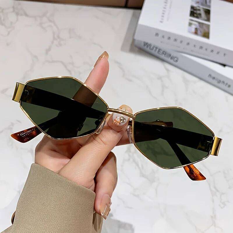 Fashion Hexagon Sunglasses for Women Retro Gold Frame Beach Vacation Travel Driving Glasses Y260207