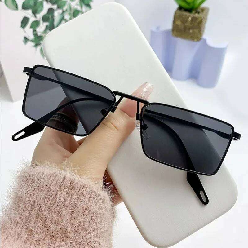 New Niche Small Frame Sunglasses Men And Women High-Quality Steampunk UV Strong Light Protection For Driving Y260207