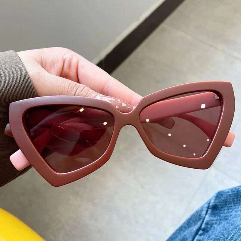 Cat Eye Sunglass Trendy Female Eyewear Luxury Brand Designer Popular Women Travelling Sun Shades Glasse Y260207