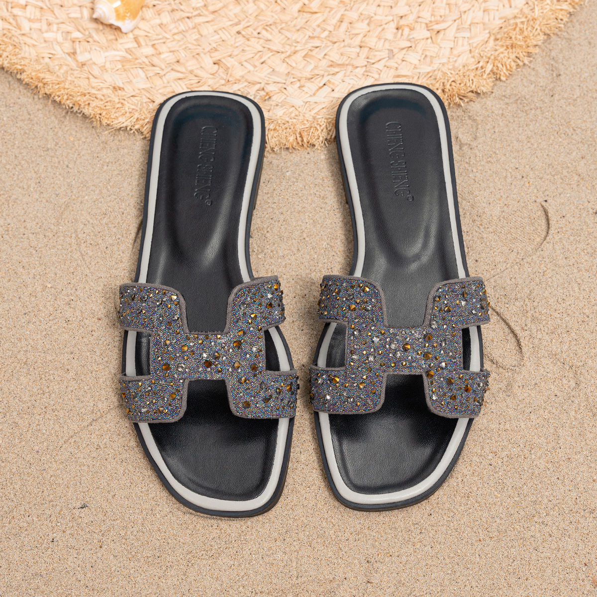 Slipper Female Summer Wear Fashion Rhinelass All Match Flat - Bottom - Flip-Flops Beach Cool Drag Female New