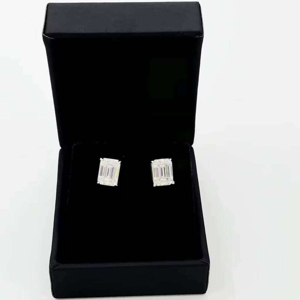 Luxury 925 Sterling Silver Moissanite Diamond Custom Designer Men's And Women's Fine Jewelry With Claw Setting Stud Earrings