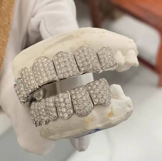 Hip Hop Jewelry Free Dental Mold Custom 925 Sterling Silver Iced Out VVS Moissanite Diamond Perm Cut Grillz 8 on 8 for Teeth