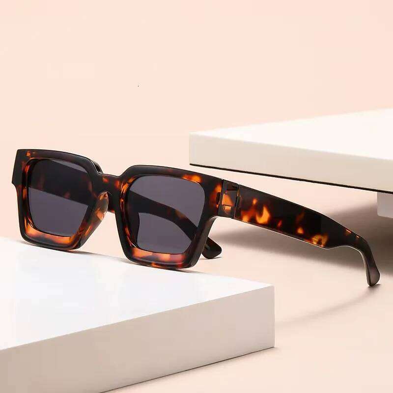 New Retro Classic Square Sunglasses For Women Men Fashion Luxury Brand Vintage Frame Sun Glasses Modern Female Male Shades UV400 Y260207