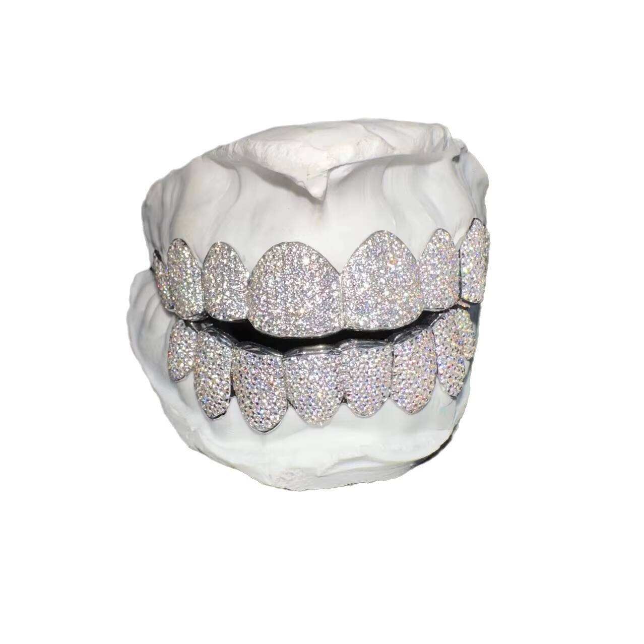 Customized 16 Teeth Iced Grillz 14kt White Gold 925 Silver D VVS Moissanite Fine Piercing Jewelry for Men Women for Weddings