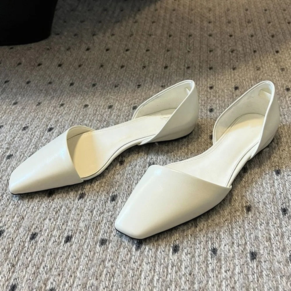 Genuine Leather Flat Shoes Women Retro Small Square Toe Slanted Mouth Hollow Single Shoes for Women Spring Autumn Flat Sandals 260124