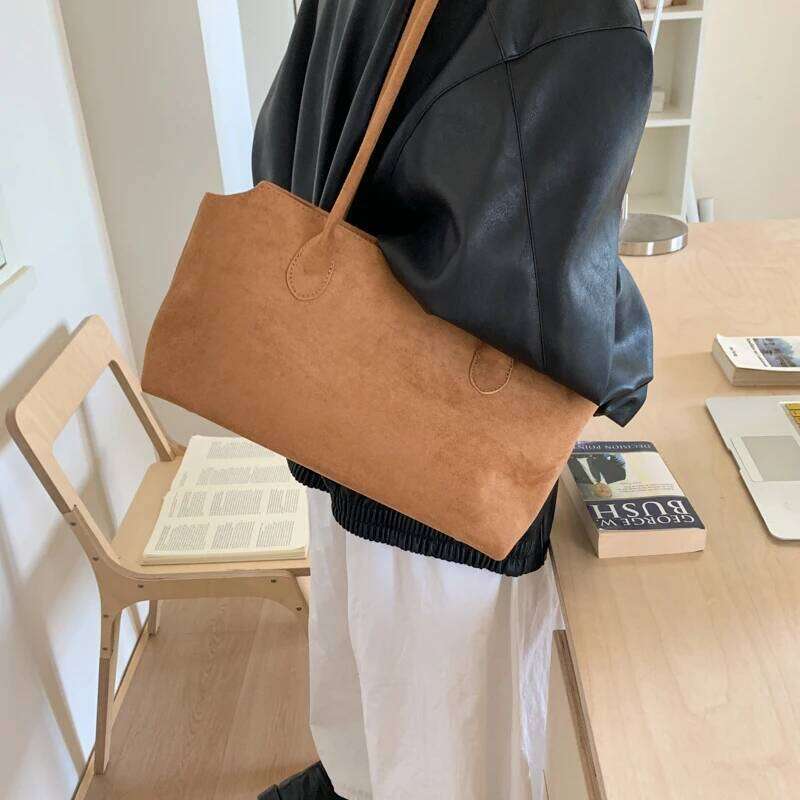 LEFTSIDE Women Faux Suede Shoulder 2025 Winter Retro Small Underarm Bags Luxury Designer Trend Female Tote Bag Handbags C260207