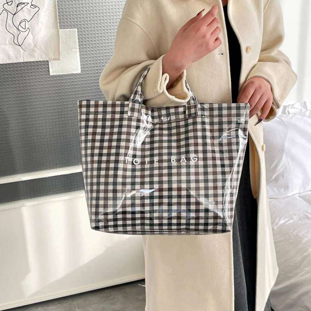 Classic Clear PVC Tote Bag Plaid Check Pattern Letter Print Lightweight Closure Large Capacity for Daily Commute Shopping C260207