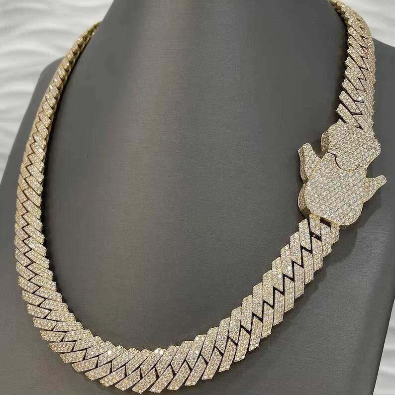 VVS Moissanite Diamond Studded 15mm Miami Cuban Chain 925 Silver Iced Moissanite Hip Hop Necklace Giftable Cuban Chain Necklace