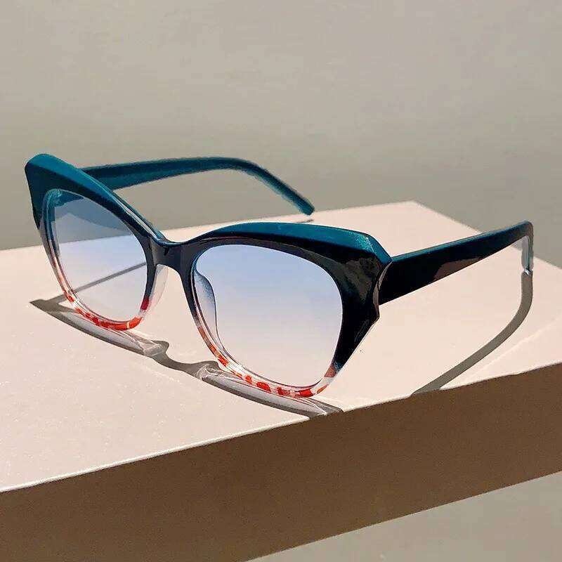 Women Cat Eye Leopard Gradient Vintage Ladies Sunglasses Fashion Design Travel Female Retro Sunshade Glasses Y260207