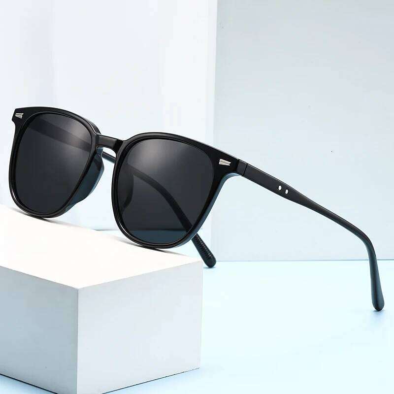 2025 New Ultra Light Square Black Face Enhancing With Trendy Natural Color And Uv Resistant Sunglasses 3069 Y260207