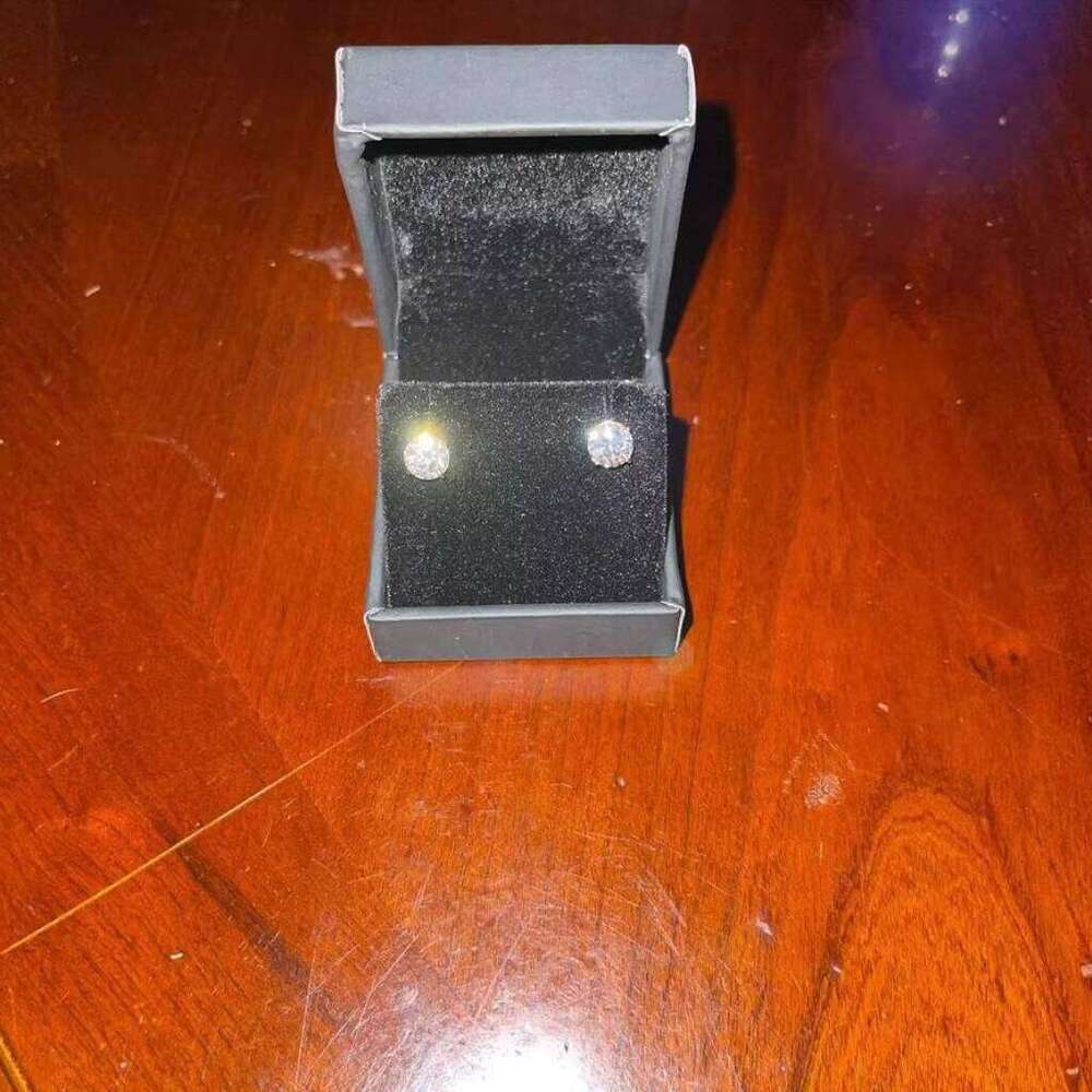 Classic Stud Earrings 925 Sterling Silver Diamond Moissanite Round VVS White D Claw Setting