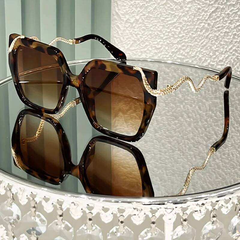 Women's Oversized Round Fashion Glasses with Snake-Shaped Metal Arms - Lightweight PC Frame, White & Golden Luxury Y260207