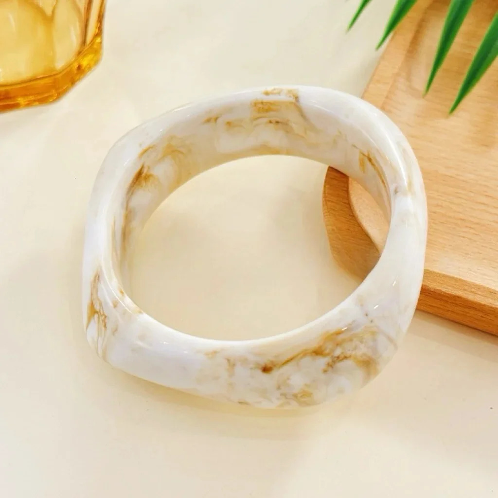 Fashionable and Bold Marble Pattern Acrylic Bracelet for Womens Daily Wear and Parties bangles for women 260120