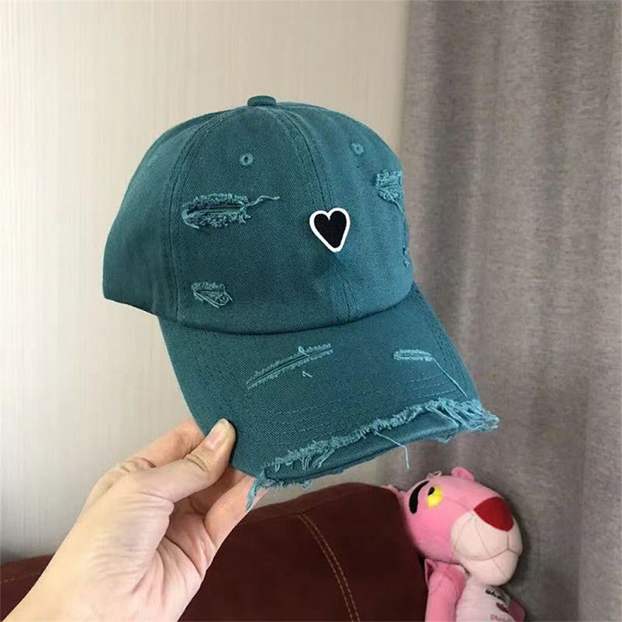 Fashion Hats Luxury Caps Unisex Hat Designer Ball Cap Simple Adjustable Classic Baseball Caps Casual Hat Versatile Heart Pattern Cap Daily Outfit
